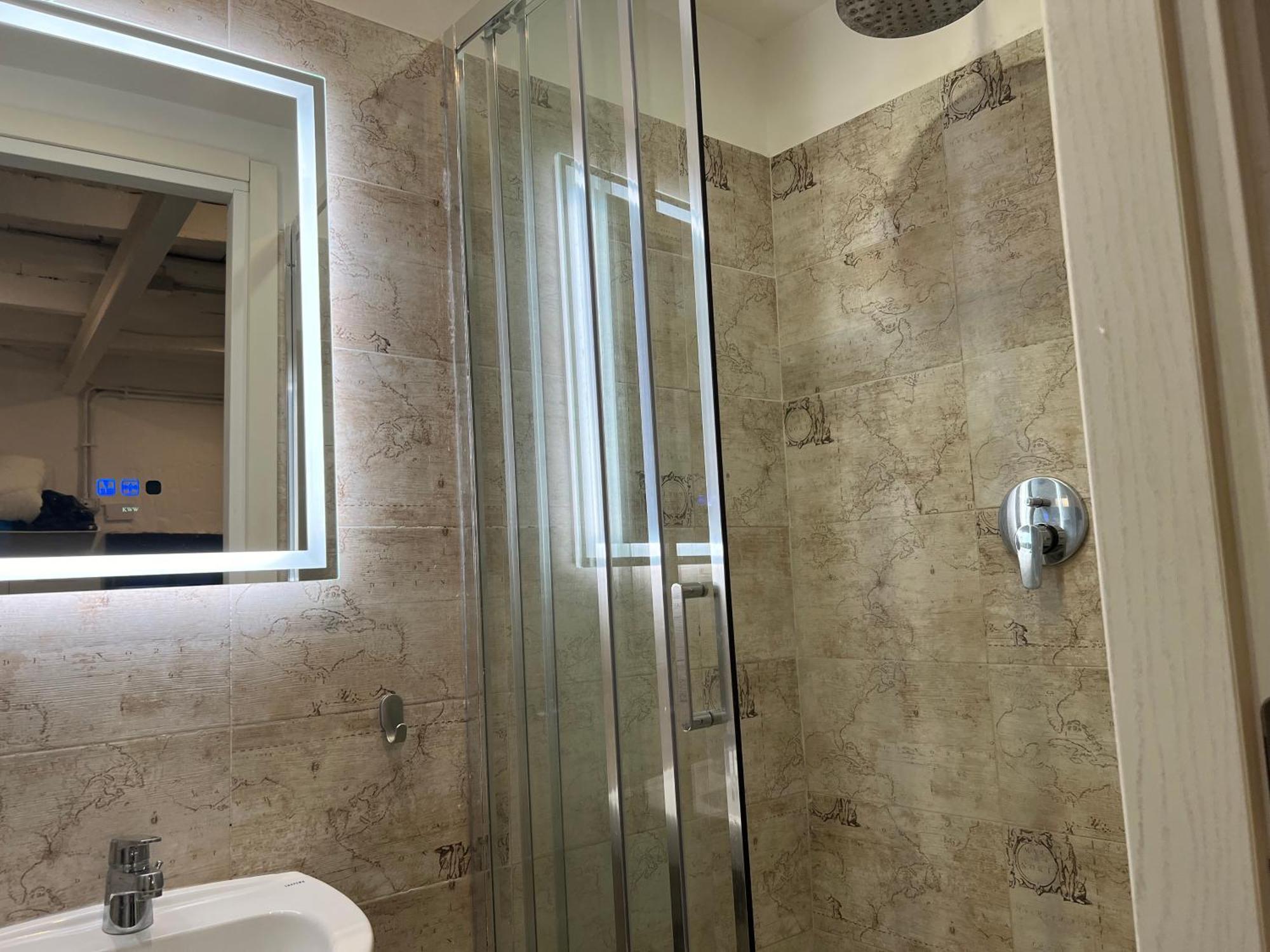 Appartamento Characteristic & Modern In Trastevere *